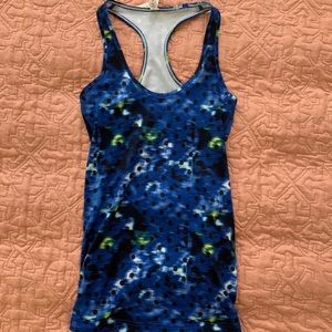 Lululemon tank never worn!